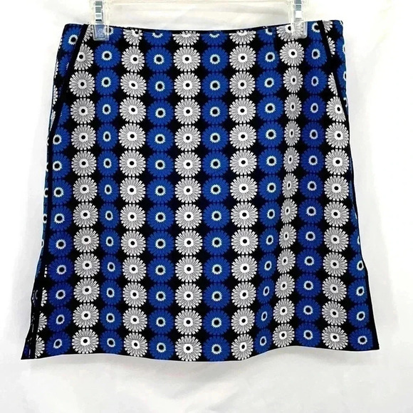 Golftini Women’s Skort Size 2L Black Blue White Floral Side Zipper EUC - Picture 1 of 14